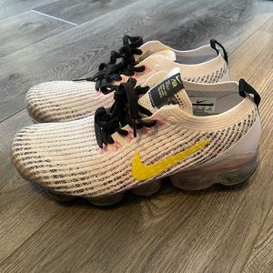 Nike Vapormax flyknit shoes!